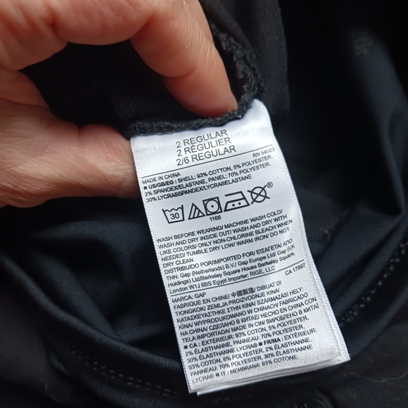 GAP Maternity Jeans - Picture 2 of 2